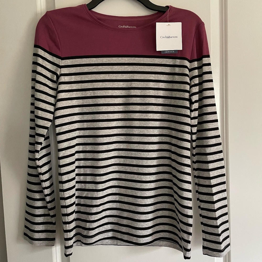Croft & Barrow Long Sleeve T-Shirt Size S - NWT